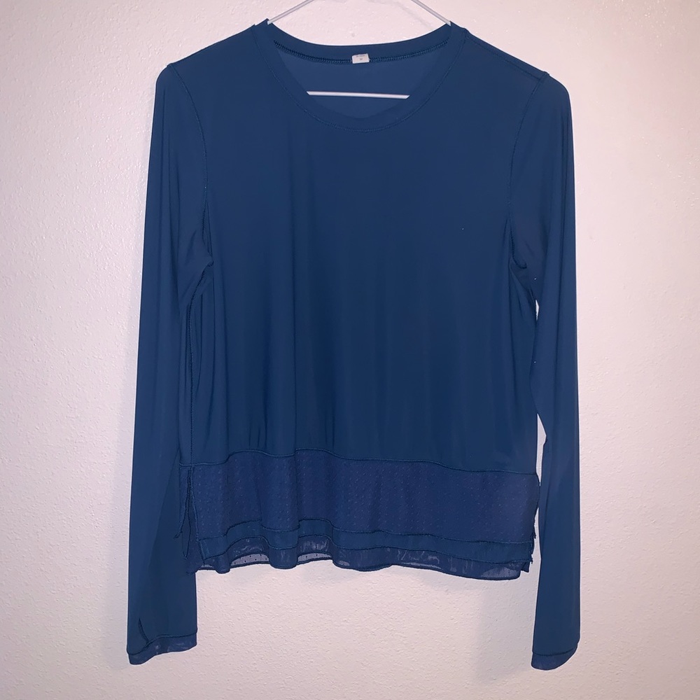 Blue Lululemon Ruffle Layer Athletic Long Sleeve Top Size 4